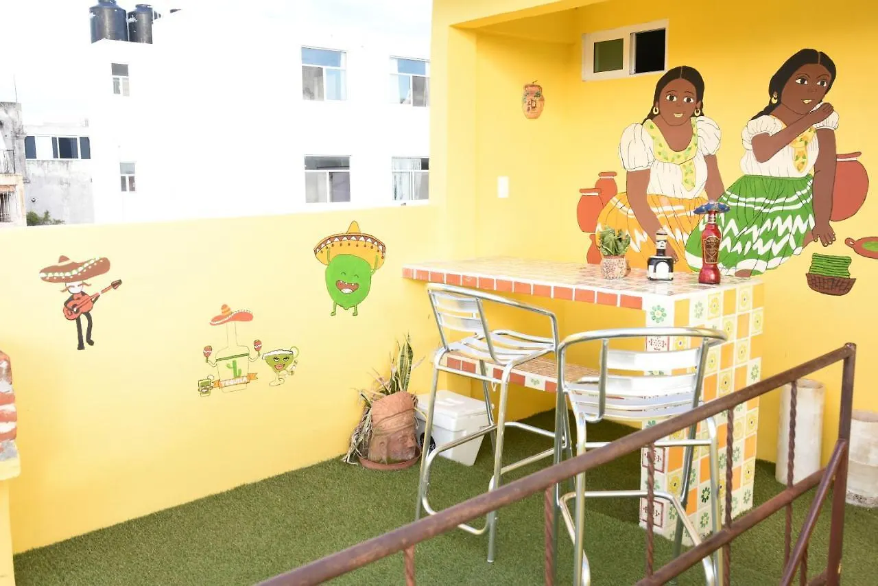 Cancun Guest House 5