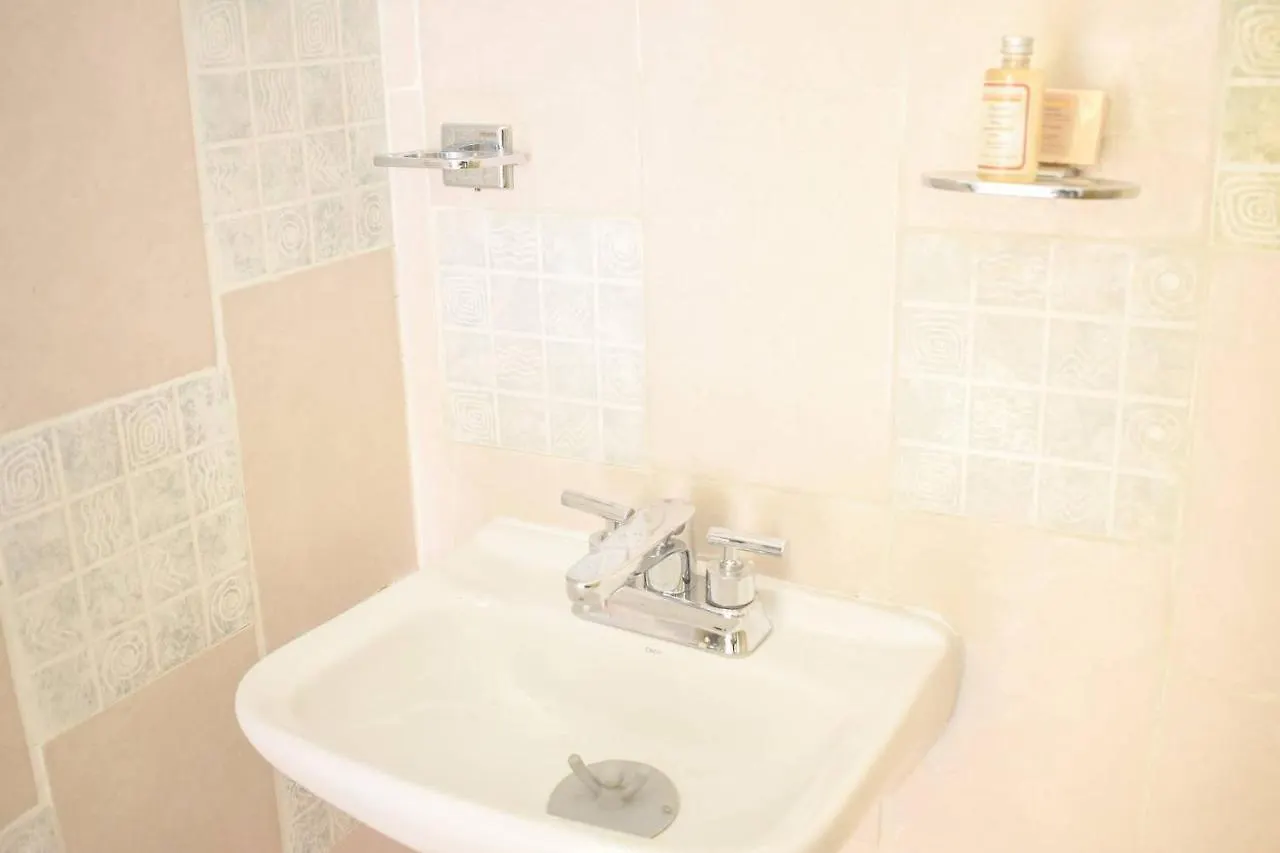 Cancun Guest House 5 Messico
